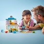 LEGO DUPLO Town 10449, For første gang: Besøk hos legen